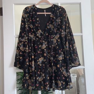 Free People floral vneck skater dress with flowy sleeves